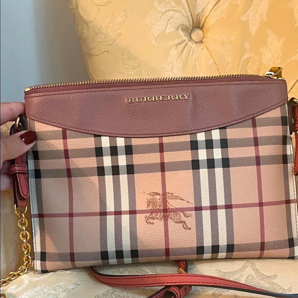 Burberry  Crossbody